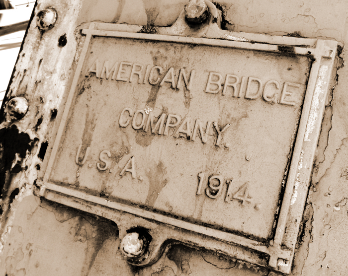 1914 plaque mono